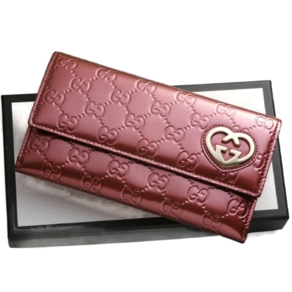 Gucci Handbags - 100% Auth Gucci Lovely Patent  Bifold Wallet